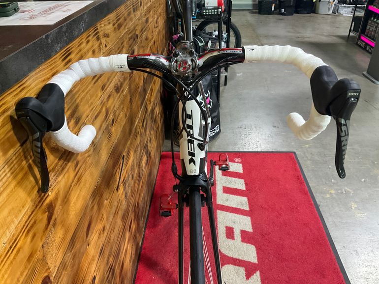 Used Trek Madone SRAM Red 2013 Road & Gravel, White — image 9 of 10