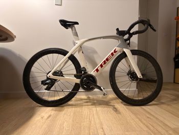 Used Trek Madone SL 7 eTap 2021 2021 Road & Gravel, White — image 1 of 11