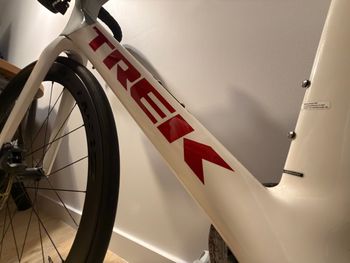 Used Trek Madone SL 7 eTap 2021 2021 Road & Gravel, White — image 11 of 11