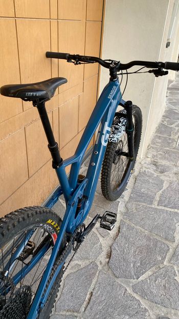 Used GT Sensor Carbon Pro 2024 2024 Mountainbike, Blue, 29 — image 5 of 10