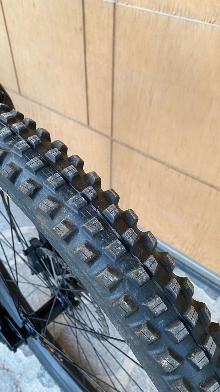 Used GT Sensor Carbon Pro 2024 2024 Mountainbike, Blue, 29 — image 9 of 10