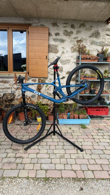 GT, Sensor Carbon Pro 2024