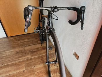 Used Specialized Tarmac SRAM Red eTap AXS 2018 Road & Gravel, Black — image 7 of 7