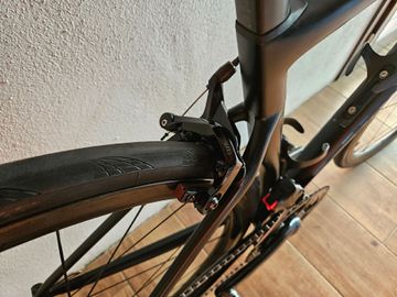 Used Specialized Tarmac SRAM Red eTap AXS 2018 Road & Gravel, Black — image 5 of 7