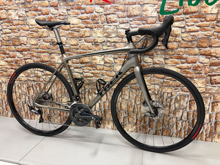 Used Trek Émonda SL 6 Disc 2018 2018 Road & Gravel, Light Gray — image 1 of 12
