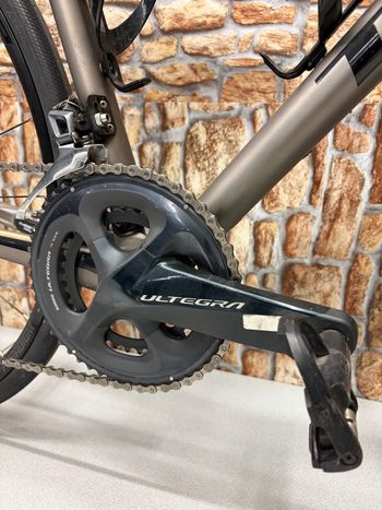 Used Trek Émonda SL 6 Disc 2018 2018 Road & Gravel, Light Gray — image 4 of 12