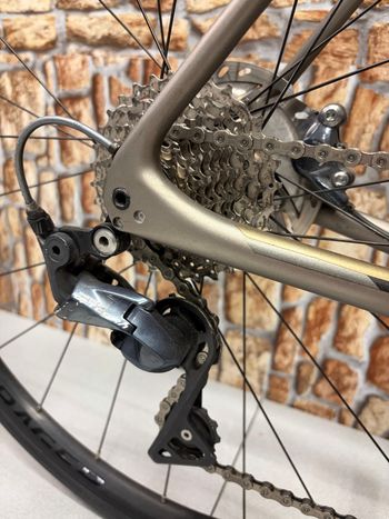 Used Trek Émonda SL 6 Disc 2018 2018 Road & Gravel, Light Gray — image 3 of 12