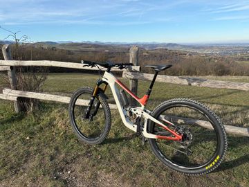 Używany Giant Trance Shimano Deore XT 2023 Mountainbike — zdjęcie 3 z 3