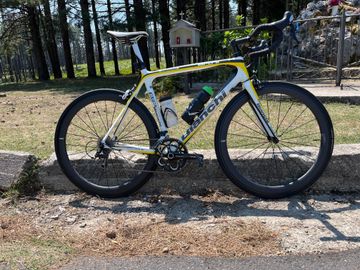Bianchi Sempre Pro 105 2014 2014 Road & Gravel usato