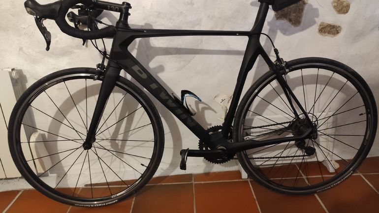 Used B Twin B Twin Custom Shimano 105 2014 Road & Gravel — image 1 of 3