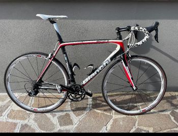 Used Bianchi Sempre Pro Ultegra 2014 2014 Road & Gravel, White — image 1 of 6