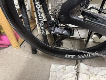 Used Canyon Aeroad CF SLX 8 Di2 2023 2023 Road & Gravel, Black — image 33 of 70