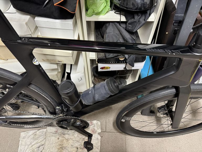 Used Canyon Aeroad CF SLX 8 Di2 2023 2023 Road & Gravel, Black — image 57 of 70
