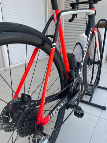 Used Specialized Specialized S-WORKS SL5 DISC 2016 Road & Gravel, Red — image 9 of 23