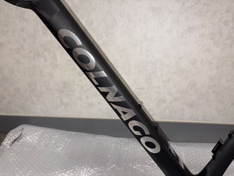 Used Colnago Colnago V5Rs DARK Series Frameset 2026 Road & Gravel — image 4 of 7