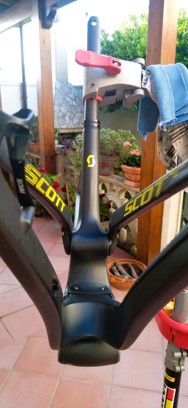 Used Scott Spark RC Team 2022 Frameset 2022 Mountainbike, Black, 29 — image 9 of 11