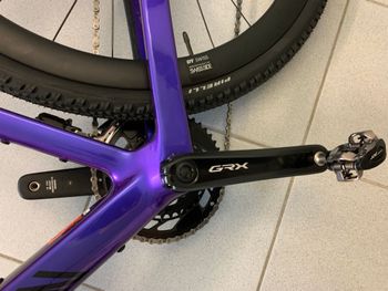 Used Canyon Grail CF SLX 8 Di2 GRC42 2025 2025 Road & Gravel, Purple — image 10 of 14
