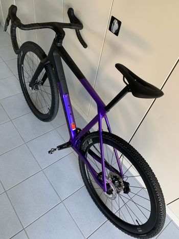 Used Canyon Grail CF SLX 8 Di2 GRC42 2025 2025 Road & Gravel, Purple — image 5 of 14