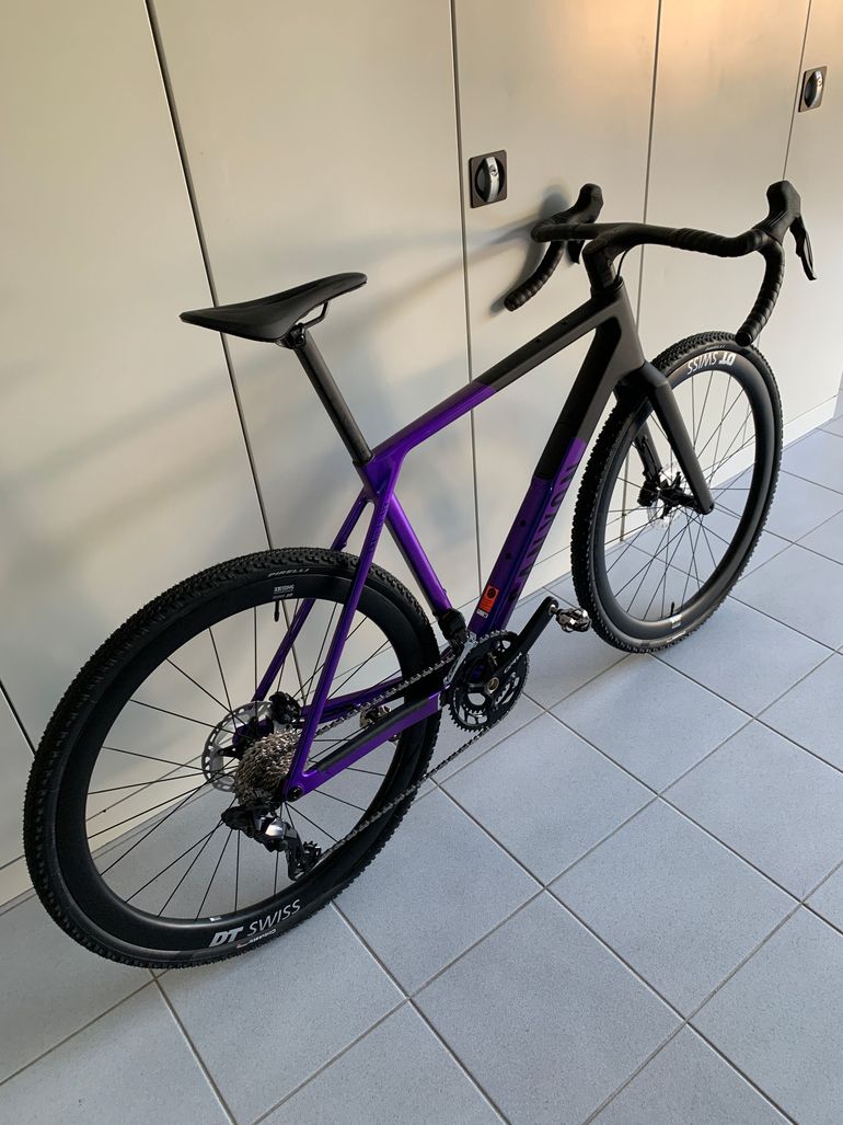Used Canyon Grail CF SLX 8 Di2 GRC42 2025 2025 Road & Gravel, Purple — image 6 of 14