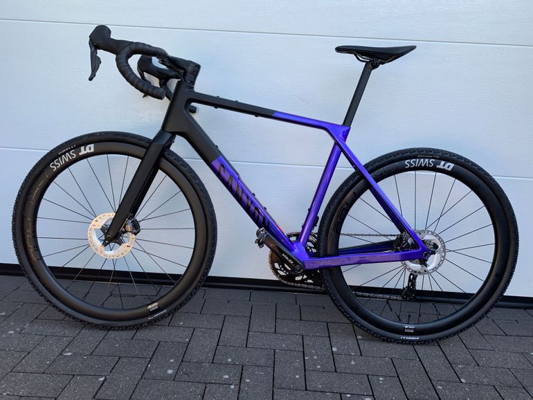 Used Canyon Grail CF SLX 8 Di2 GRC42 2025 2025 Road & Gravel, Purple — image 4 of 14