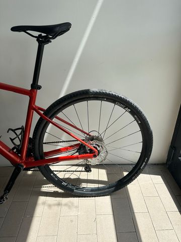 Used Specialized Diverge Elite E5 2024 2024 Road & Gravel, Red — image 3 of 6