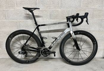 MMR, Adrenaline SRAM Red eTap AXS