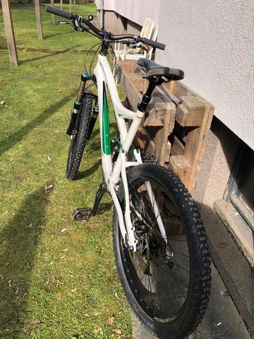 Brugt Specialized Enduro 2009 Mountainbike — billede 3 af 17