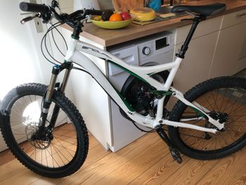 Used Specialized Specialized Enduro 2009 Mountainbike, Blanco — image 17 of 17