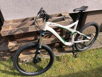 Brugt Specialized Enduro 2009 Mountainbike — billede 1 af 17