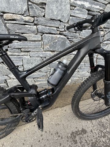 Used Specialized Enduro Comp 2020 2020 Mountainbike, Black, 29 — image 3 of 4