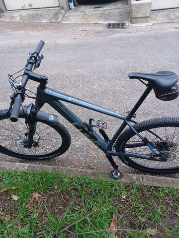 Tweedehands CUBE REACTION C:62 PRO 2023 2023 Mountainbike — afbeelding 2 van 3