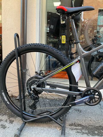 Lombardo Sestriere Other Shimano 2026 Mountainbike usato, Grigio chiaro — immagine 2 di 2