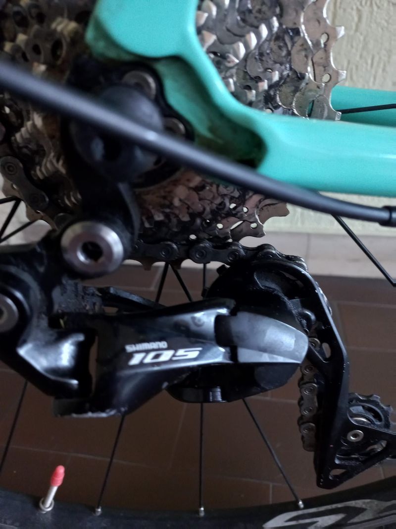 Used Bianchi Sempre Pro 2019 2019 Road & Gravel, Green — image 5 of 6