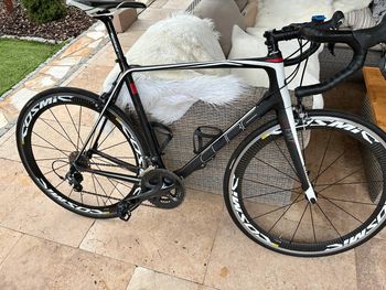 Used CUBE Cube CSL Evo Carbon 2016 Road & Gravel, Black — image 1 of 11