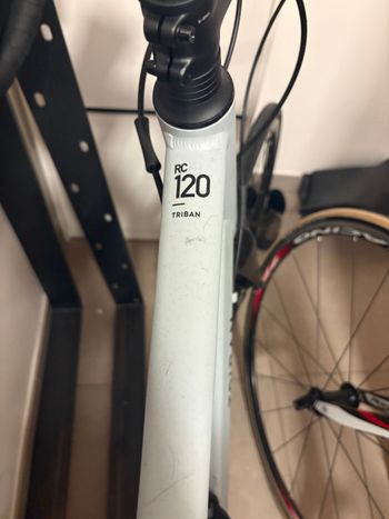 Used TRIBAN RC120 Disc Road Bike 2020 2020 Road & Gravel, Light Gray — image 4 of 6