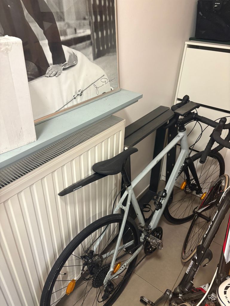Used TRIBAN RC120 Disc Road Bike 2020 2020 Road & Gravel, Light Gray — image 2 of 6
