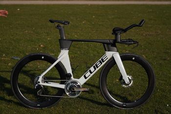 CUBE, Cube Aerium C:68X TT SRAM RED