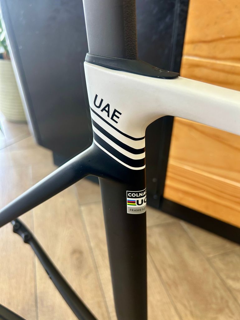 Used Colnago Kit Telaio Colnago V5Rs UAE Emirates Frameset 2025 Road & Gravel, Negro — image 4 of 6