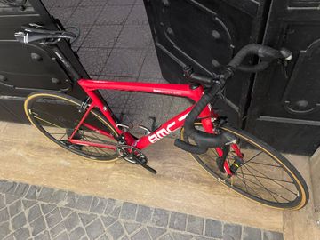 Used BMC Teammachine SLR03 ONE 2018 2018 Road & Gravel, Red — image 4 of 5