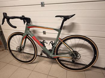 BMC, Roadmachine 01 TWO 2018