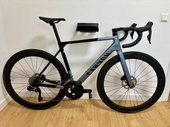 Canyon, Ultimate CF SL 7 Di2 Aero 2025