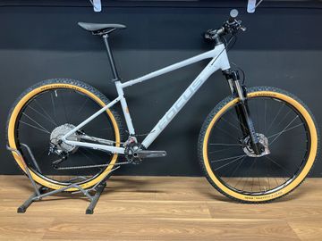 Focus Whistler Shimano Deore 2025 MTB de segunda mano