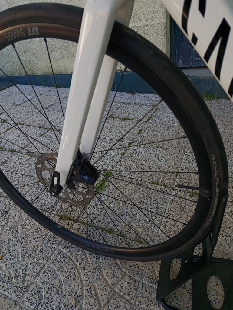 Used Canyon Ultimate CF SL 7 2024 2024 Road & Gravel, White — image 8 of 11