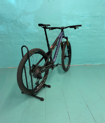 Tweedehands Canyon Neuron CF 9 2025 2025 Mountainbike — afbeelding 3 van 4