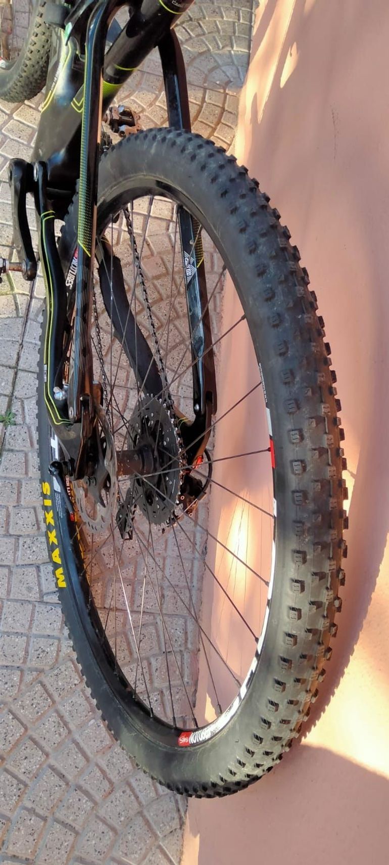 Used olympus Olympus Custom Shimano Deore XT 2017 Mountainbike, Black — image 7 of 7