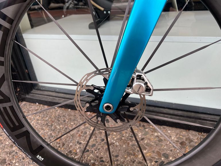Used Cube Litening Areo 2025 Cube Litening Areo 2025 Custom SRAM Red eTap AXS 2025 Road & Gravel, Blue — image 6 of 8