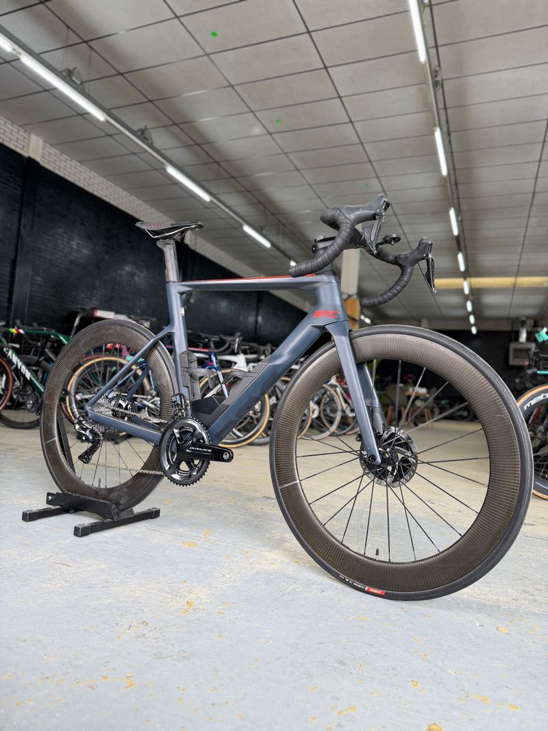 Używany BMC TIMEMACHINE ROAD 01 ONE 2019 2019 Road & Gravel — zdjęcie 2 z 24