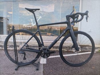 Used Scott Addict 40 2026 2026 Road & Gravel, Black — image 3 of 3