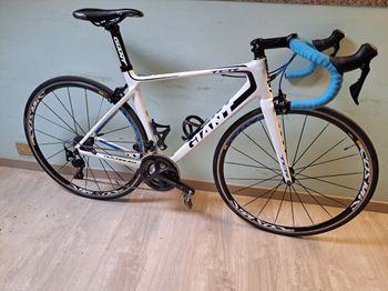 Used Giant Giant TCR Advanced PRO 2016 Road & Gravel, White — image 1 of 8