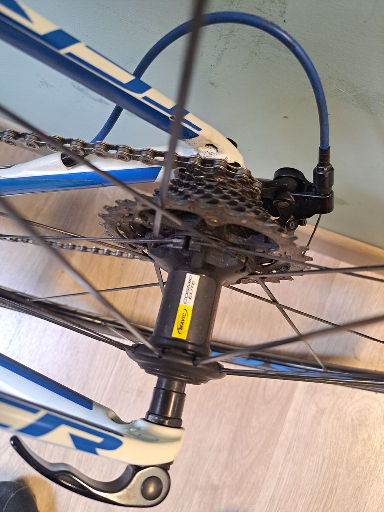 Used Giant Giant TCR Advanced PRO 2016 Road & Gravel, White — image 6 of 8